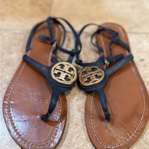 Tory Burch size 9 Navy Sandals with Gold Medallion